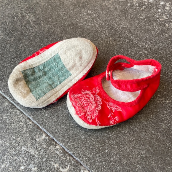 Vintage Silk geisha baby slipper shoes 6-9 months - Picture 2 of 2